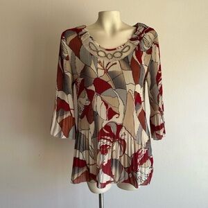 #24 Women's Multicolor Patterned Top